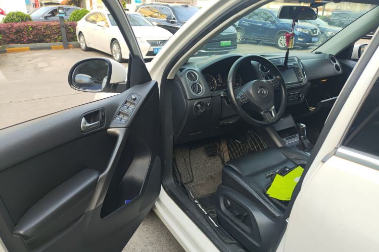 Used Volkswagen Tiguan 2012 1.8TSI Automatic Two-Wheel Drive Elite Edition Driver Seat