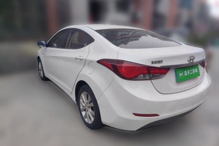 Used Hyundai Elantra (5th Generation / Langdong) 2016 1.6L Automatic Smart Version