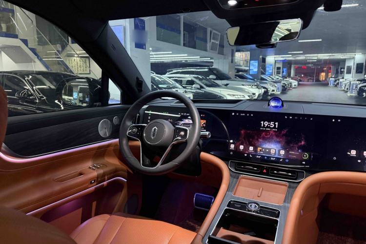 Used Hima AITO M9 2024 Range-Extended Ultra Version 42 kWh 6-Seater Model Interior 3