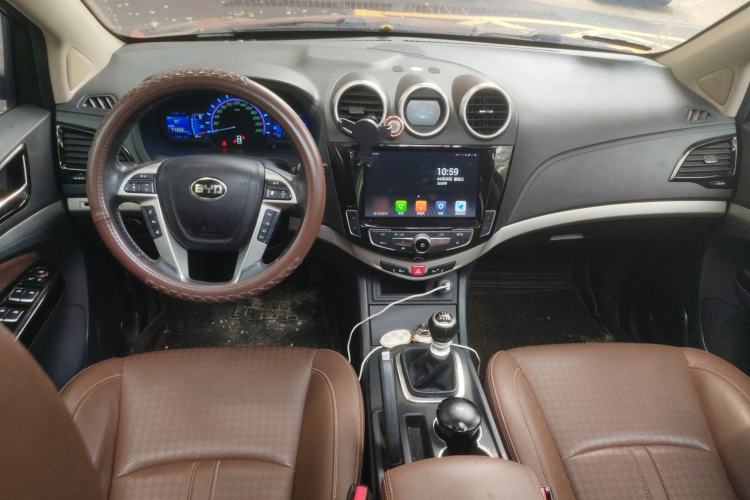 Used BYD S7 2017 1.5T Manual Luxury Model
