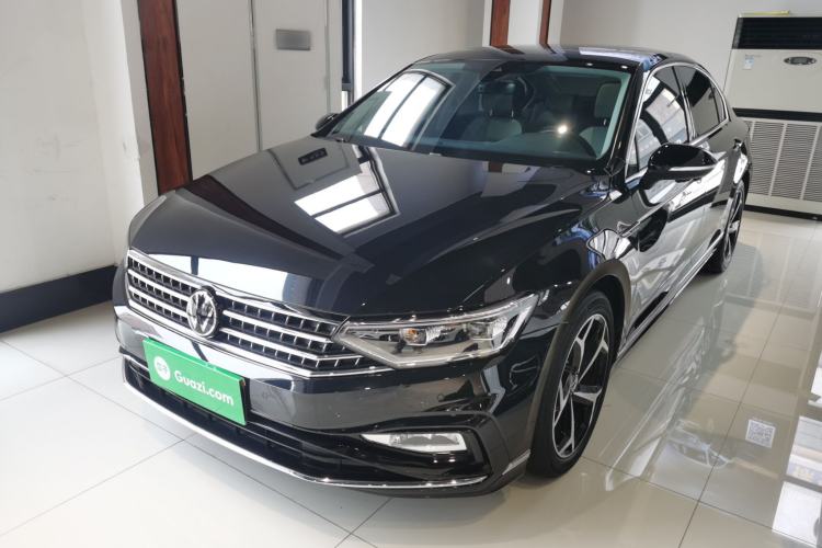 Used Volkswagen Magotan 2024 2 Million Units Zhongxiang Version 330TSI DSG Luxury Edition