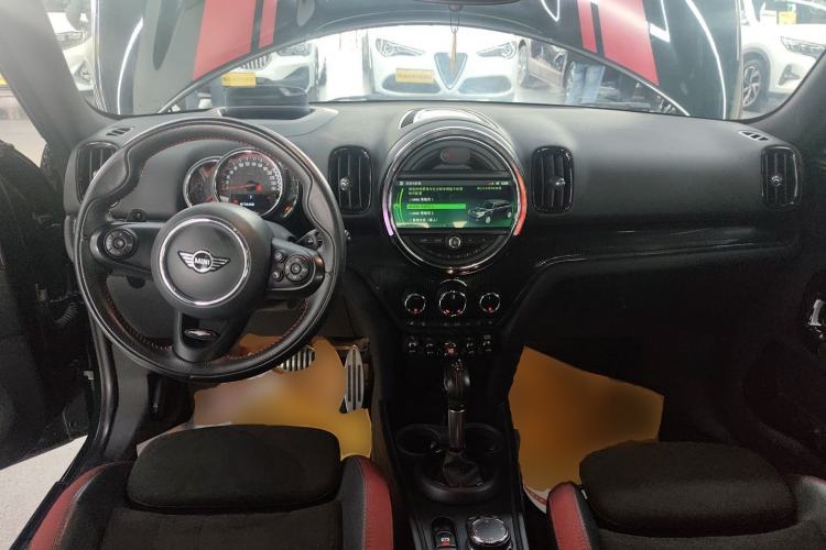 Used MINI JCM COUNTRYMAN 2018 2.0T JOHN COOPER WORKS ALL-IN Center Console