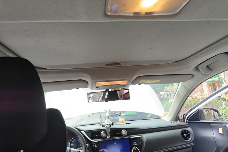 Used Toyota Levin 2017 Revised Dual-Engine 1.8H GS E-CVT Elite Sunroof Version China V Standard