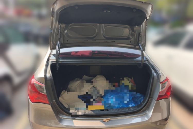 Used Hyundai Celesta 2011 1.6L Automatic Luxury Version Trunk