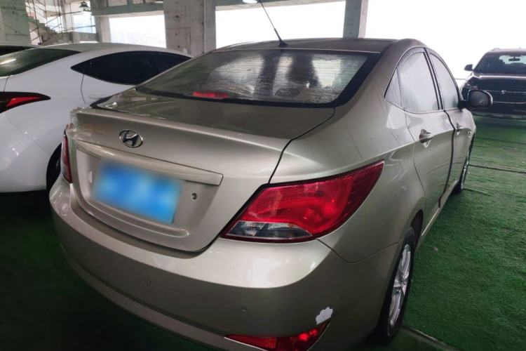 Used Hyundai Verna (older generation) 2014 1.4L Manual Smart GLS Trim