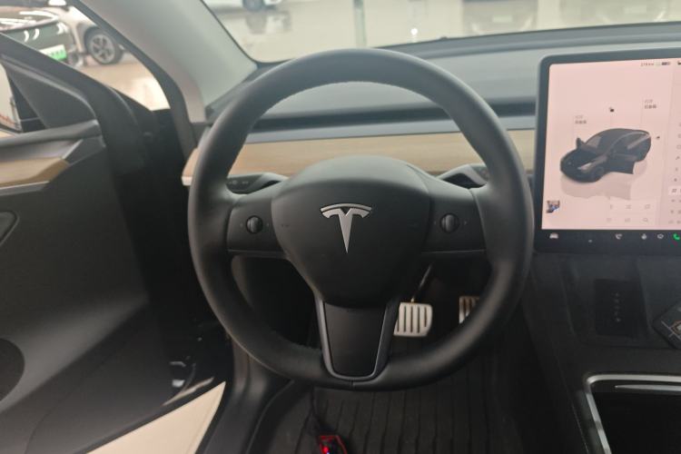 Used Tesla Model Y 2022 Performance High-Performance All-Wheel-Drive Version Steering Wheel