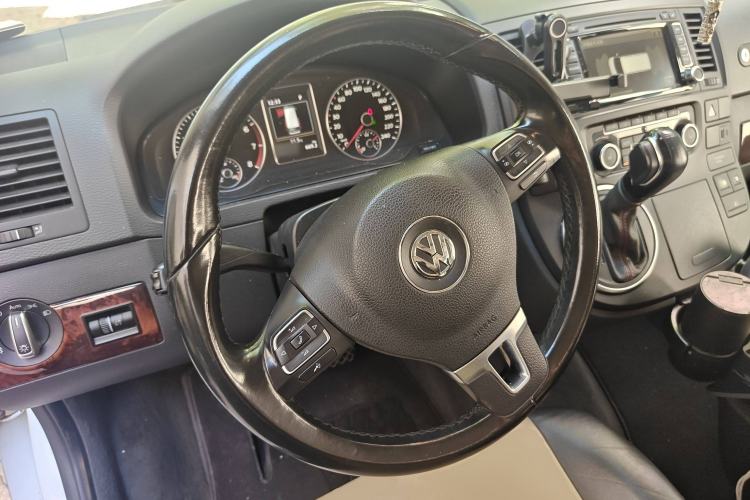 Used Volkswagen Multivan 2014 2.0 TSI Four-Wheel-Drive Executive Edition