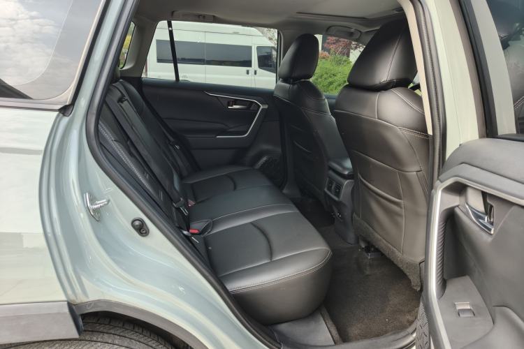 Used Toyota RAV4 2020 2.0L CVT 4x4 Trend Edition Interior 5