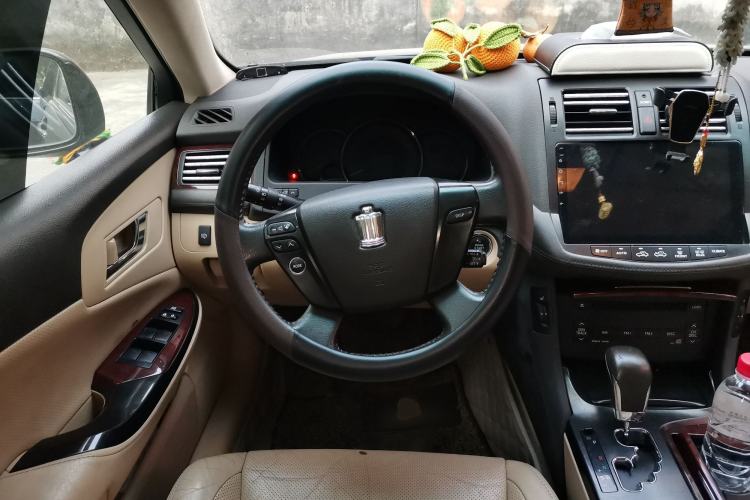 Used Toyota Crown 2011 2.5L Royal Special Edition with Leather and Sunroof