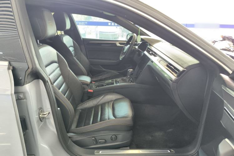 Used Volkswagen FAW-Volkswagen CC 2021 380TSI Striking Edition
