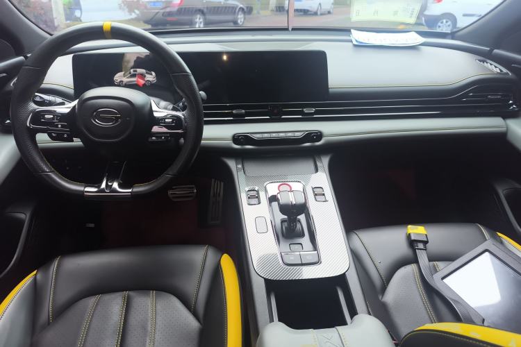 Used GAC Trumpchi EMPOW 2021 270T DCT J15 Version Center Console