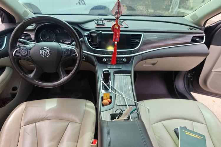 Used Buick LaCrosse 2016 Revised 20T Leading Edition Center Console