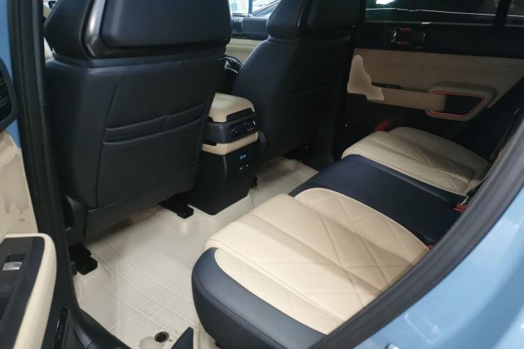 Used Formula Leopard Leopard 5 2023 Navigator Edition