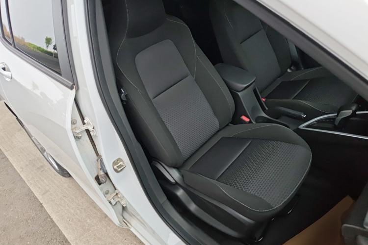 Used Chevrolet Cavalier 2020 325T Automatic Enjoyment Edition Right Front Seat