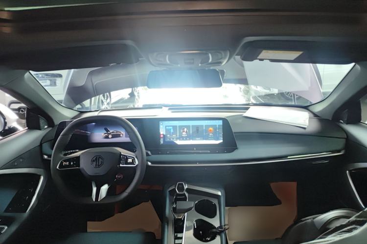 Used MG 7 2025 2.0T 405 AT Luxury Edition