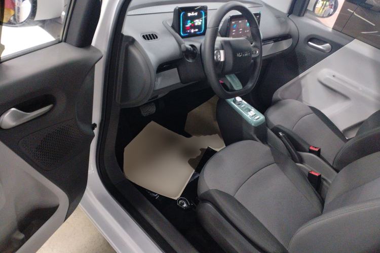 Used CHANGAN NEVO Lumin 2022 155 km – Refreshingly Sweet Edition Driver Seat