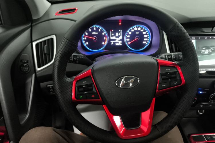 Used Hyundai ix25 2017 1.6L Automatic Smart Version Steering Wheel