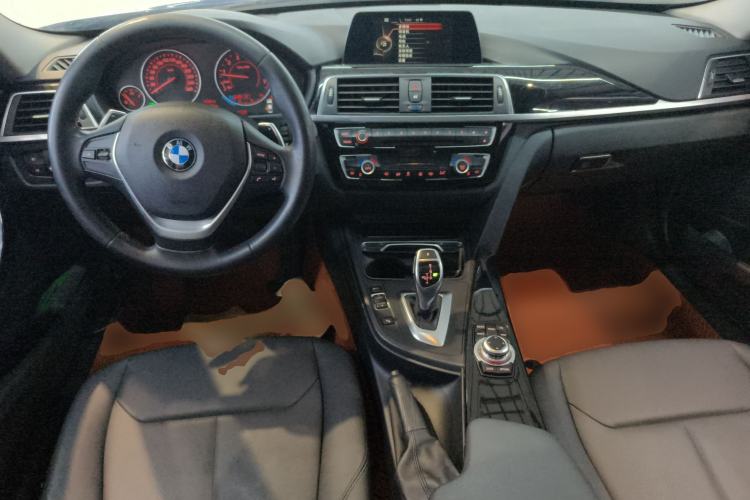 Used BMW 3 Series 2017 320Li M Sport Edition Center Console