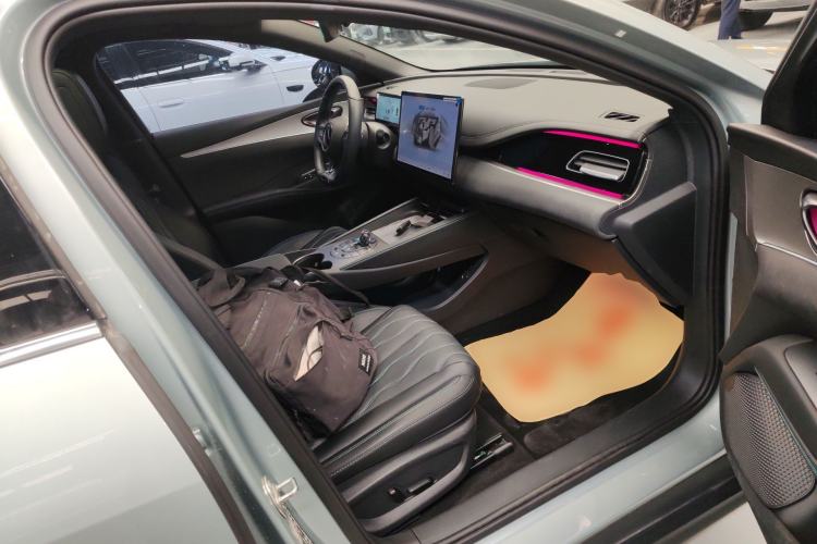 Used BYD Seal 06 New Energy 2025 DM-i Intelligent Drive 120KM Flagship Model Right Front Seat