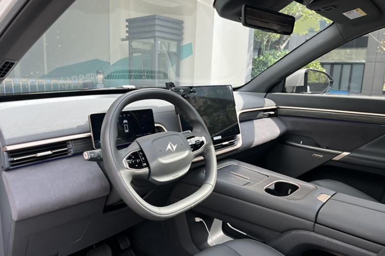 Used Dongfeng eπ eπ008 2024 210Max Range-Extended Version 6 Seats
