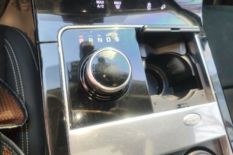 Used Land Rover Range Velar 2020 P250
