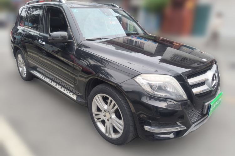 Used Mercedes-Benz GLK-Class 2013 GLK 300 4MATIC Fashion Model Front Right 45 Deg
