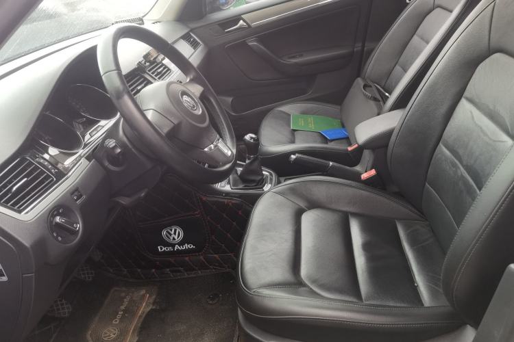 Used Volkswagen Bora 2014 1.6L Manual Comfort Model
