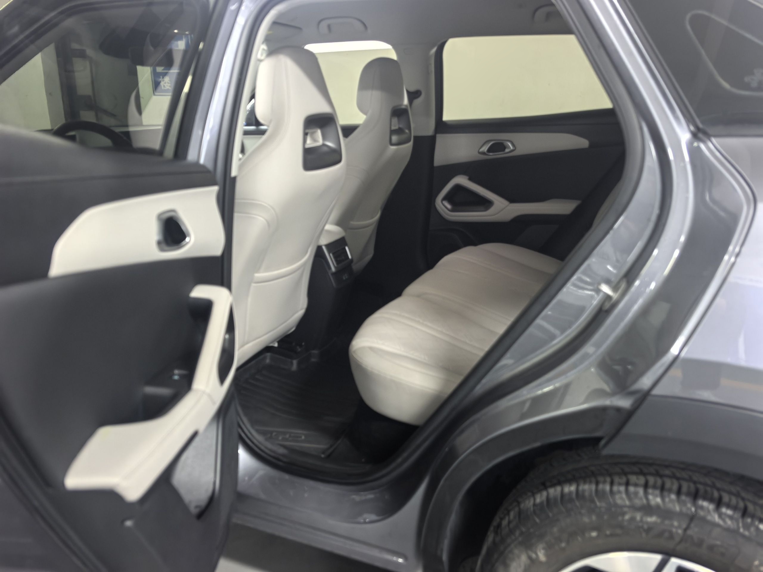 BYD Yuan UP 2025 Intelligent Driving Version 401 KM Dynamic Edition — снимка 14