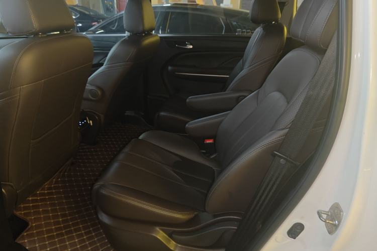 Used GAC Trumpchi M6 2019 270T DCT Luxury Edition (7-seater) China VI Left Rear Seat