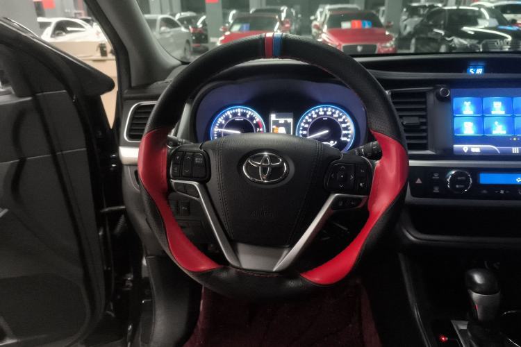 Used Toyota Highlander 2018 2.0T Four-Wheel Drive Luxury Version 7 Seats China VI Standard