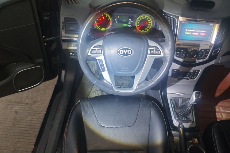 Used BYD Surui 2012 1.5L Manual Luxury Version