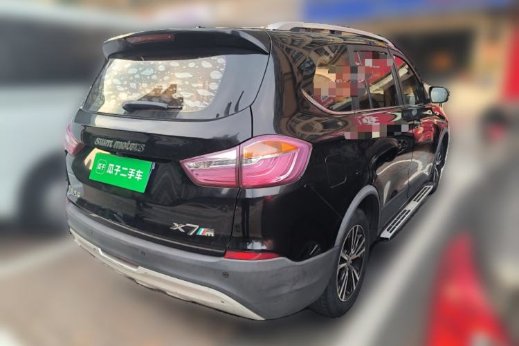 Used SWM X7 2016 1.8L Manual Luxury Edition 7 Seats
