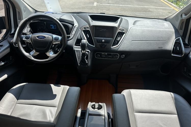 Used Ford Tourneo Custom 2020 2.0T Automatic Elite Version China VI Standard