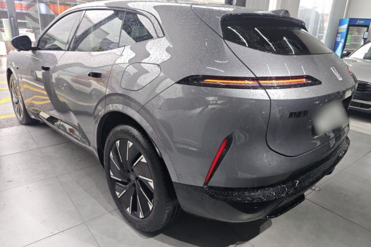 Used Avatr 07 2024 Pro+ Range-Extended Edition Rear Left 45 Deg