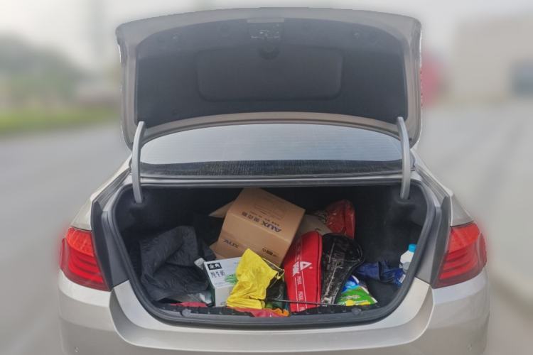 Used BMW 5 Series 2013 525Li Luxury Model
