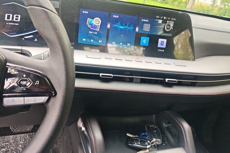 Used CHANGAN F70 Blue Core 2023 2.0T Gasoline Automatic Two-Wheel Drive Wealth Creation Version Long Wheelbase