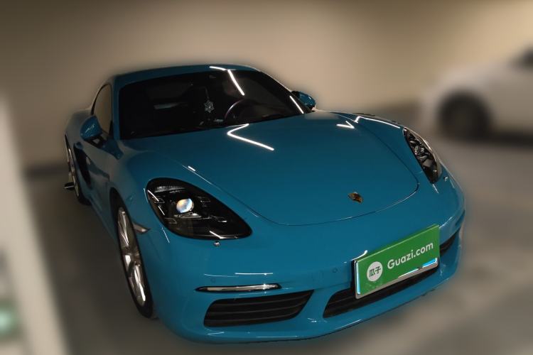 Used Porsche 718 2016 Cayman 2.0T Front Right 45 Deg