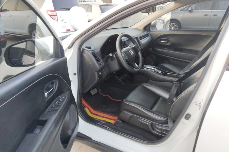 Used Honda Vezel 2017 1.8L CVT Front-Wheel Drive Pioneer Edition