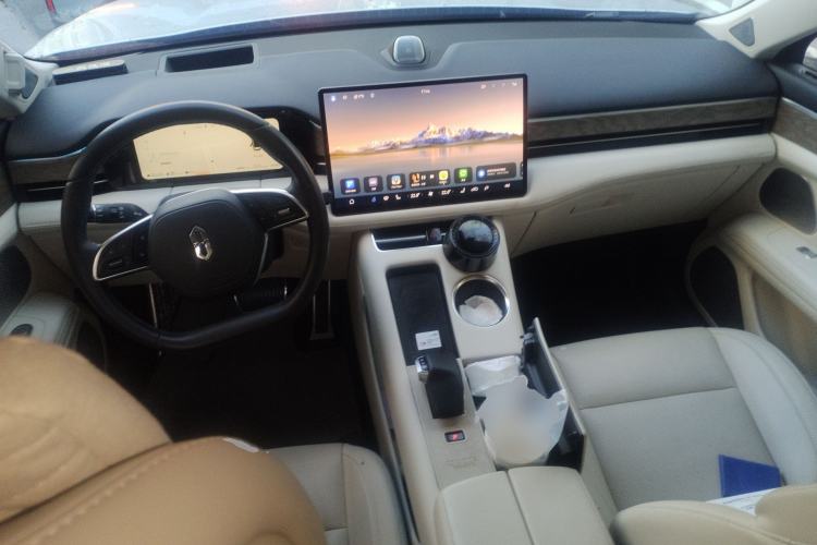 Used Hima AITO M5 2022 Extended-Range Four-Wheel Drive Ultimate Edition Center Console