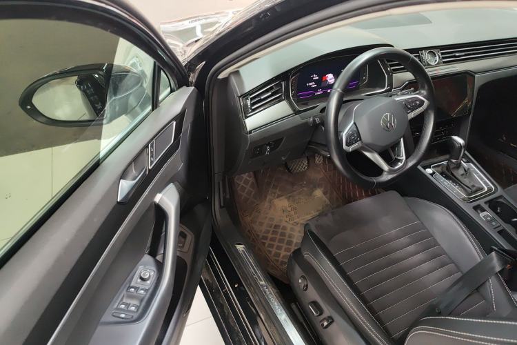 Used Volkswagen Magotan 2020 330TSI DSG Luxury Edition Driver Seat