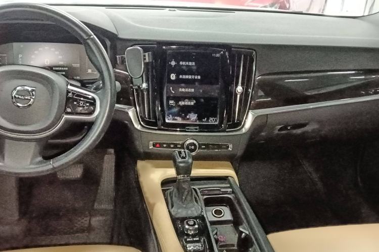 Used Volvo S90 2018 T4 Zhiyuan Edition
