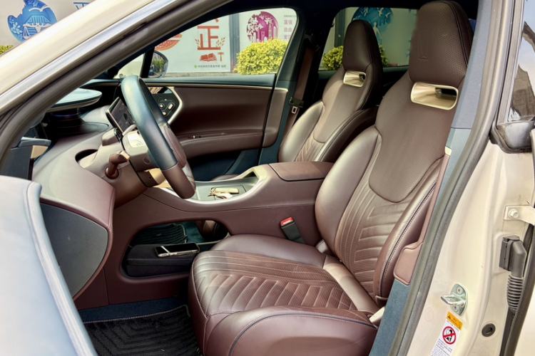 Used Avatr 11 2022 Long-Range Dual-Motor Luxury Edition 5 Seats
