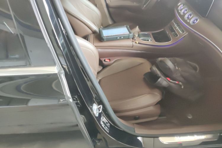 Used Mercedes-Benz E-Class 2023 Updated E 300 L Fashion Edition