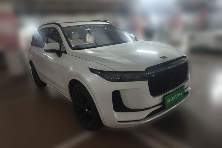 Used Li Auto ONE 2020 Extended-Range 6-Seater Version Front Right 45 Deg