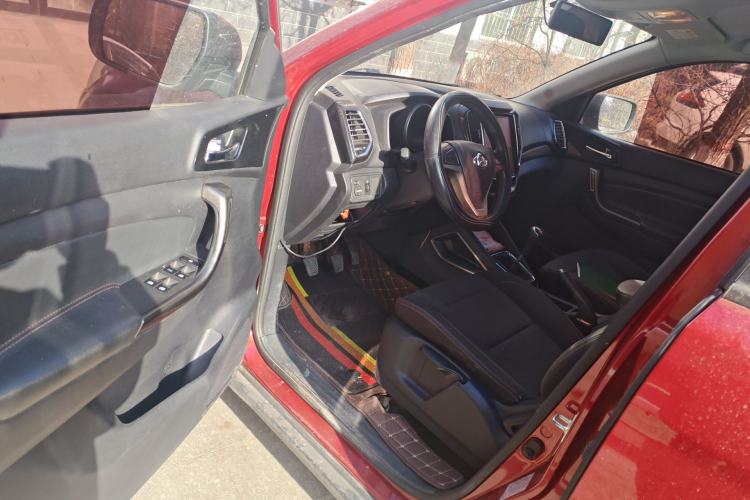 Used CHANGAN OSHAN CX70 2016 1.6L Manual Comfort Model