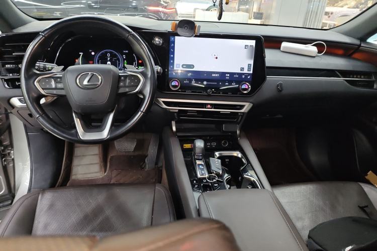 Used Lexus RX New Energy 2023 450h+ Four-Wheel Drive Enjoyment Edition Center Console