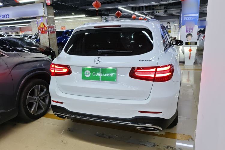 Used Mercedes-Benz GLC 2018 Facelift GLC 260 4MATIC Luxury Edition
