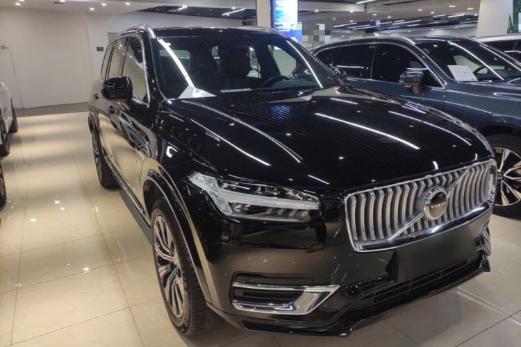 Used Volvo XC90 2024 B5 SmartDrive Luxury Edition 5 Seats
