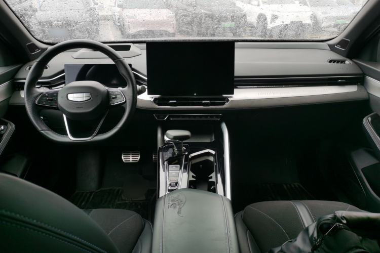 Used Geely Auto Preface 2025 Dongfang Yao 2.0TD Moonlight Edition Center Console