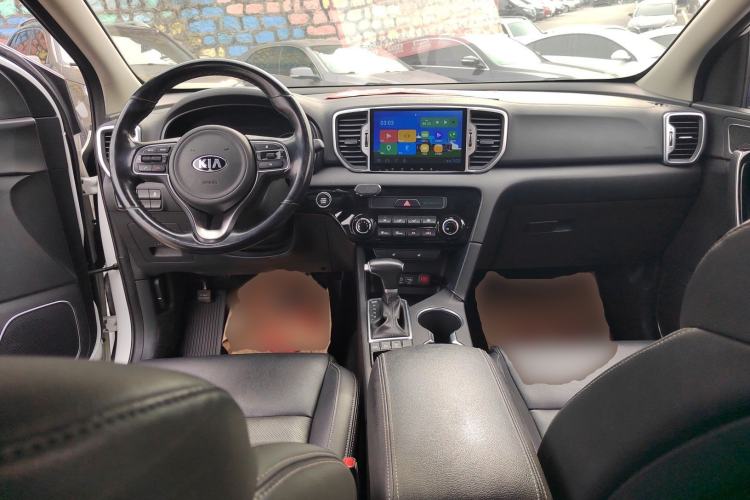 Used Kia KX5 2016 2.0L Automatic 2WD GLS Center Console